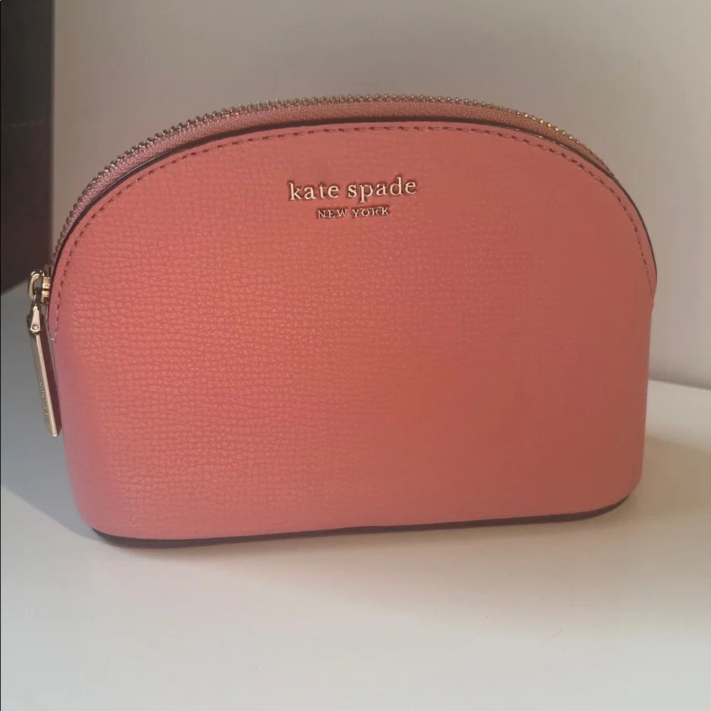 Kate Spade Spencer Small Dome Cosmetic Case EUC